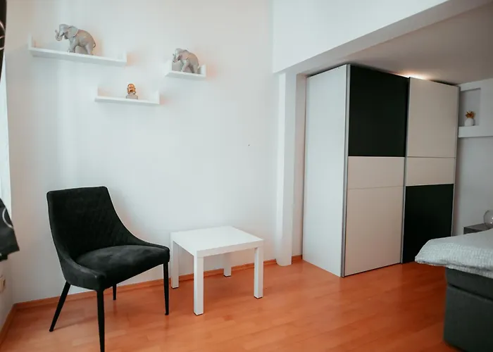 Raimond Ottakringer 10 Apartment Vienna